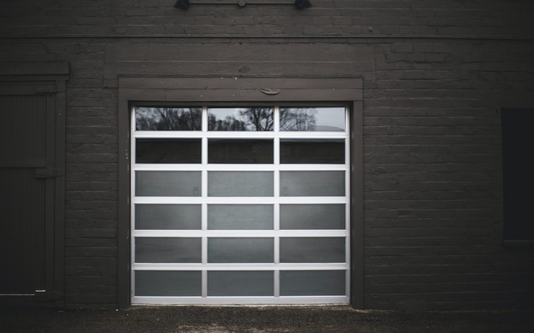 Questions to Ask Before Replacing Your Garage Door